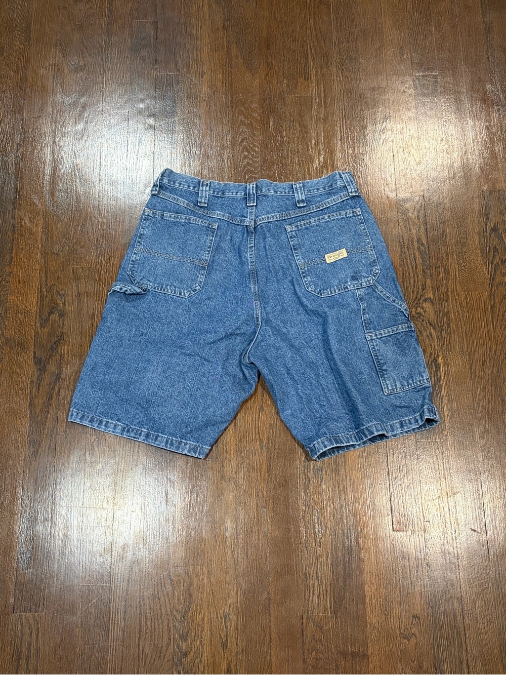 Wrangler blue denim carpenter jorts